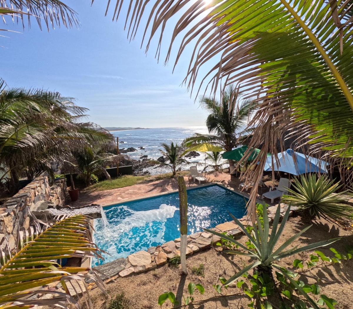 Hotel Luz de Mar ' right on the beach - Housity