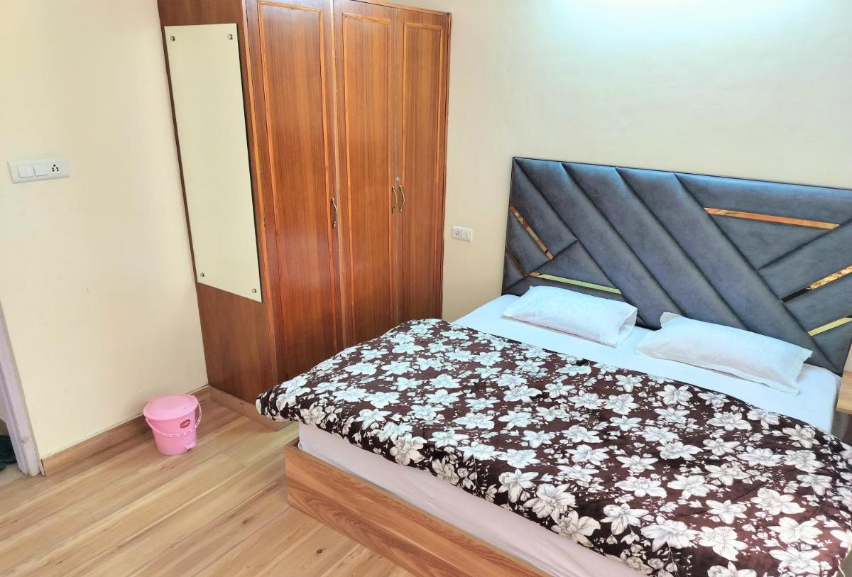 Shimla Vibes B & B free pick & drop from ISBT Shimla - Housity