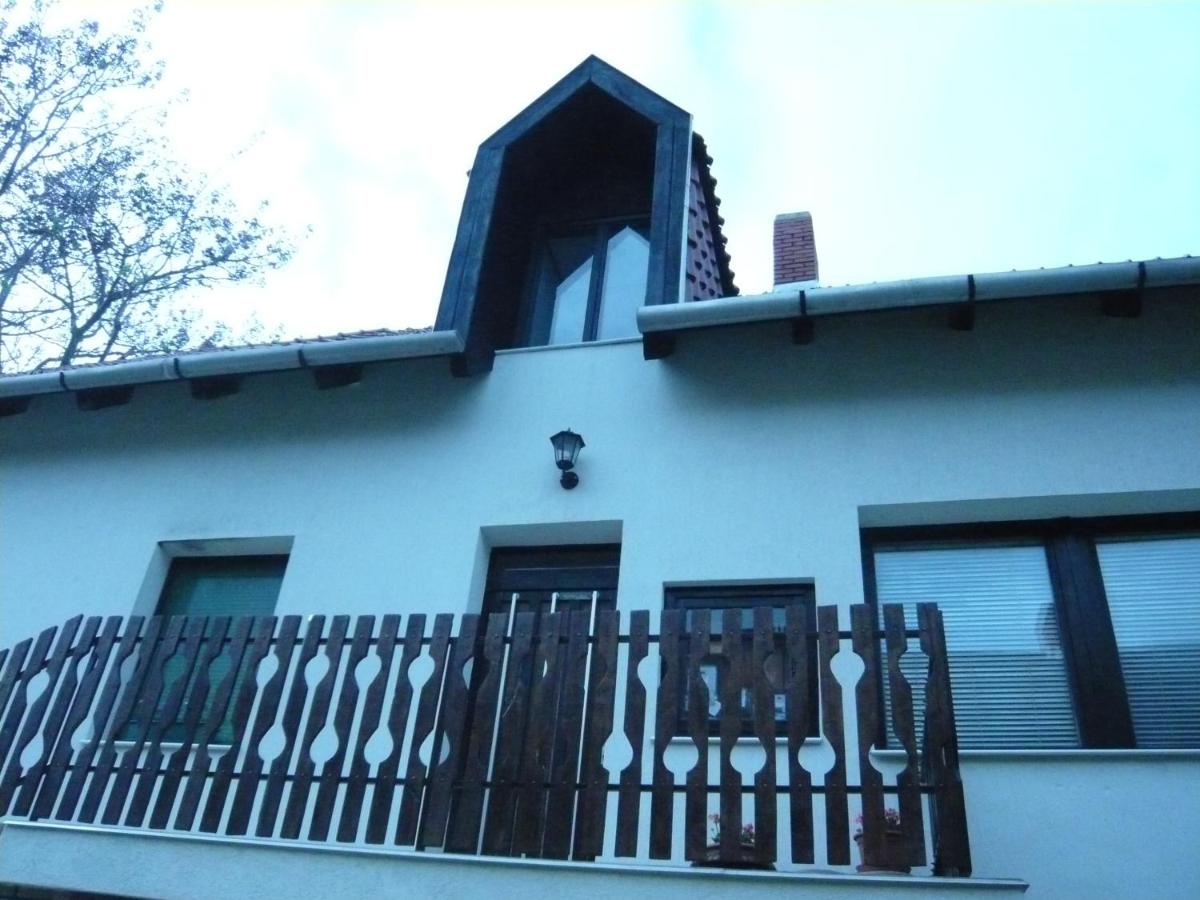 Andrea Apartman Alsópáhok - Housity