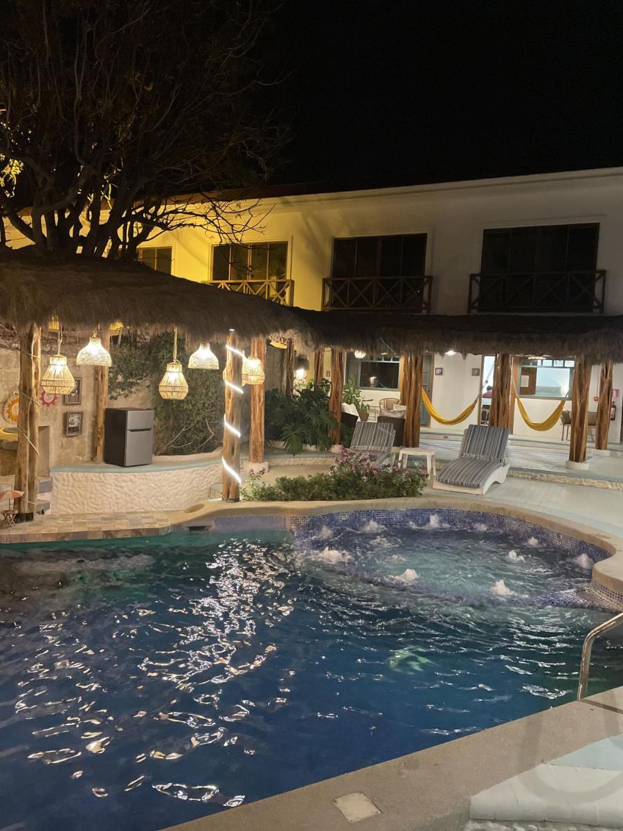 Hosteria Punta Blanca - Housity