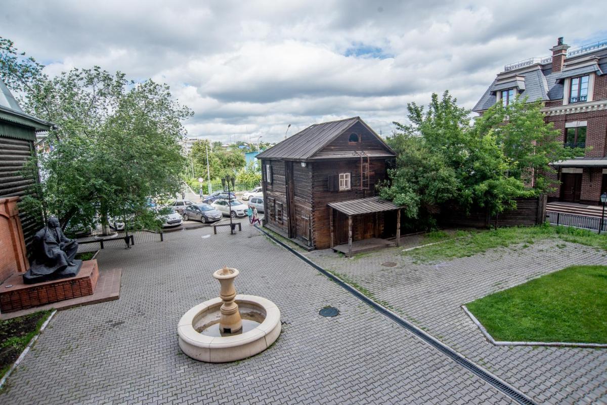 Hovel Hostel - Housity