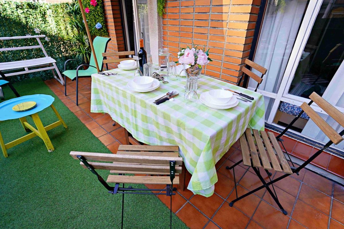 Apart 2 terrazas para 4 personas Bilbao centro - Housity