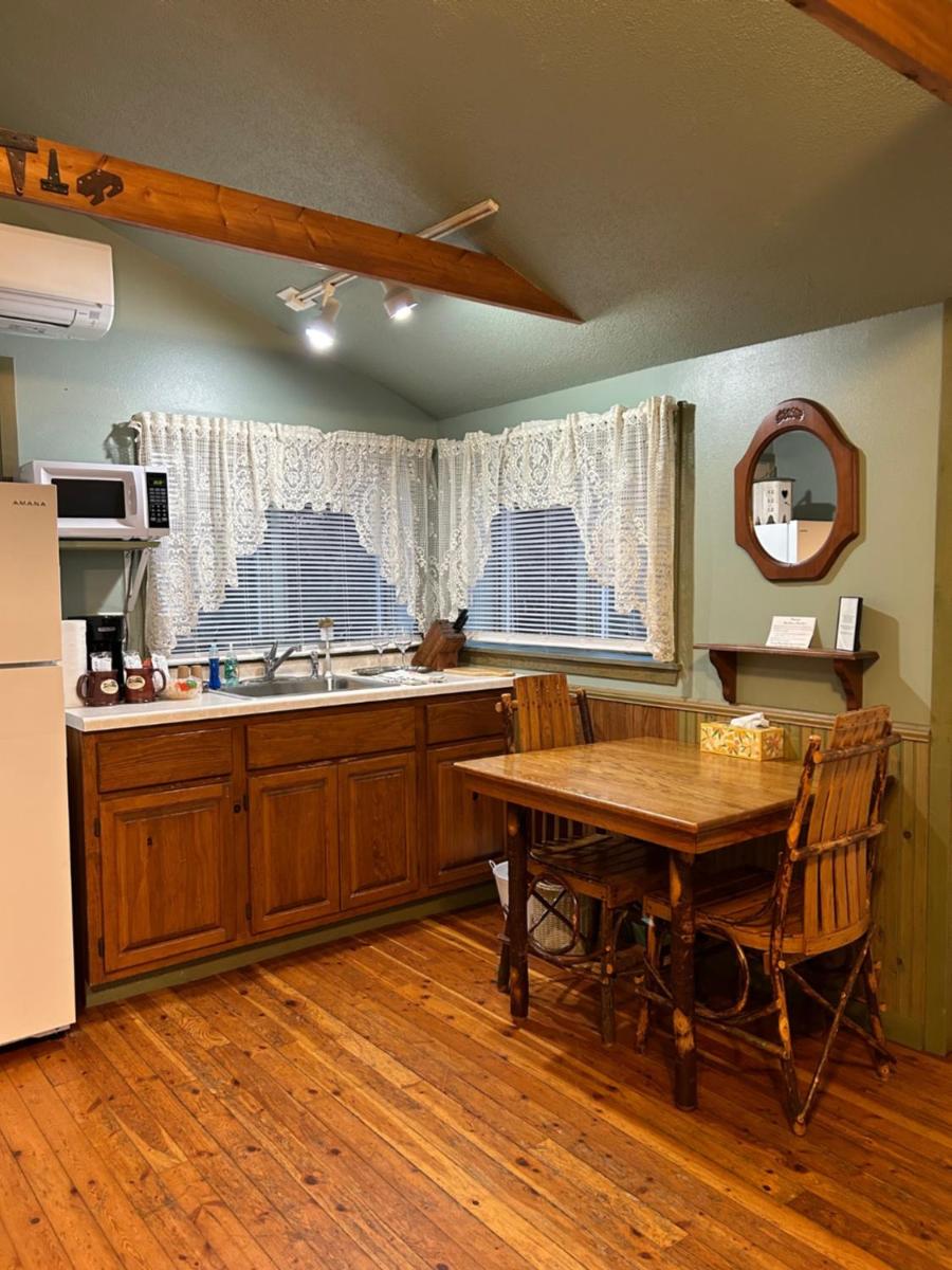 Justin Trails Resort - Housity