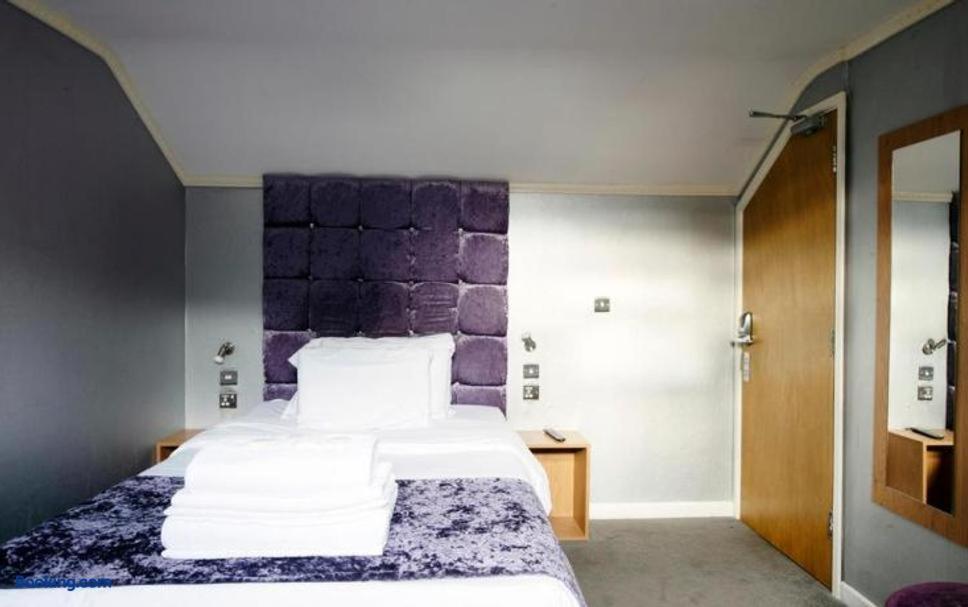 The Cozy Corner Inn - Housity