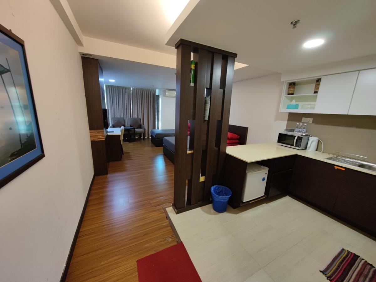 Wan's Studio (Kota Bharu City Point) - Housity
