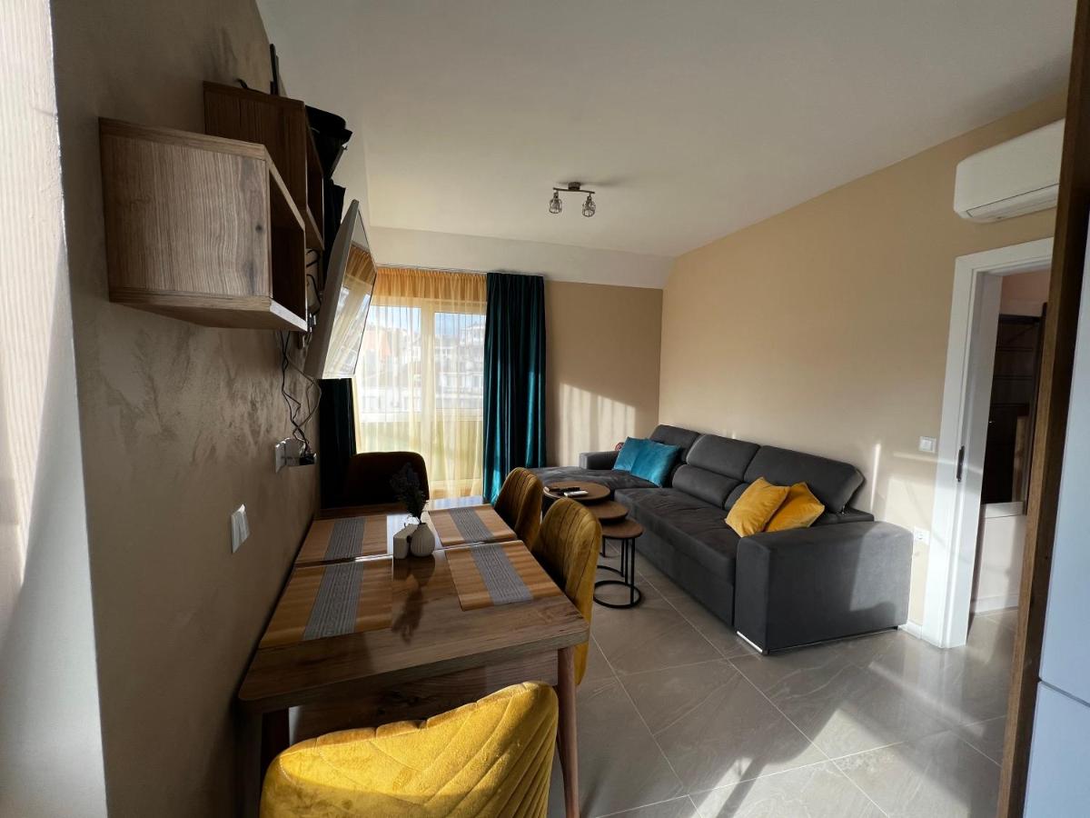 Varna downtown apartment - Hizvo