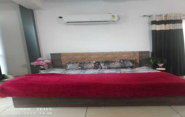 SPOT ON New Sardar Ji Restaurant - Housity