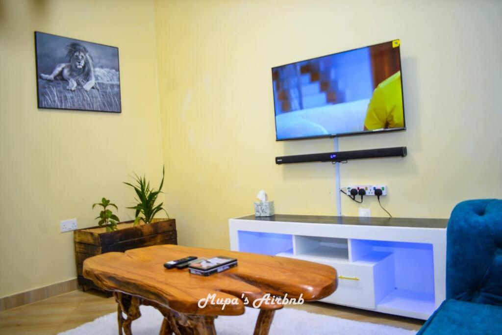 Mupa's Luxury Condo II - Housity