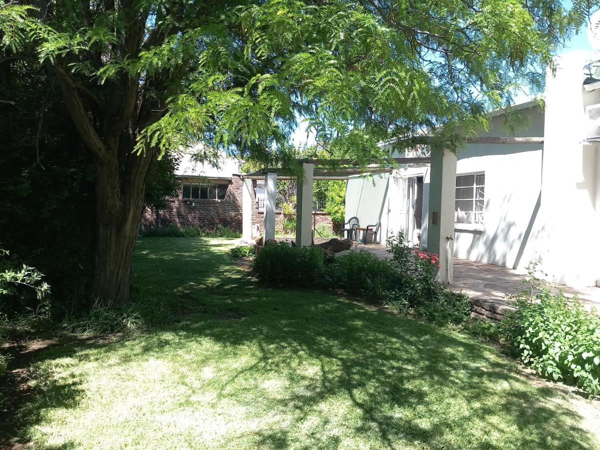 7 On Grey Guesthouse - Housity