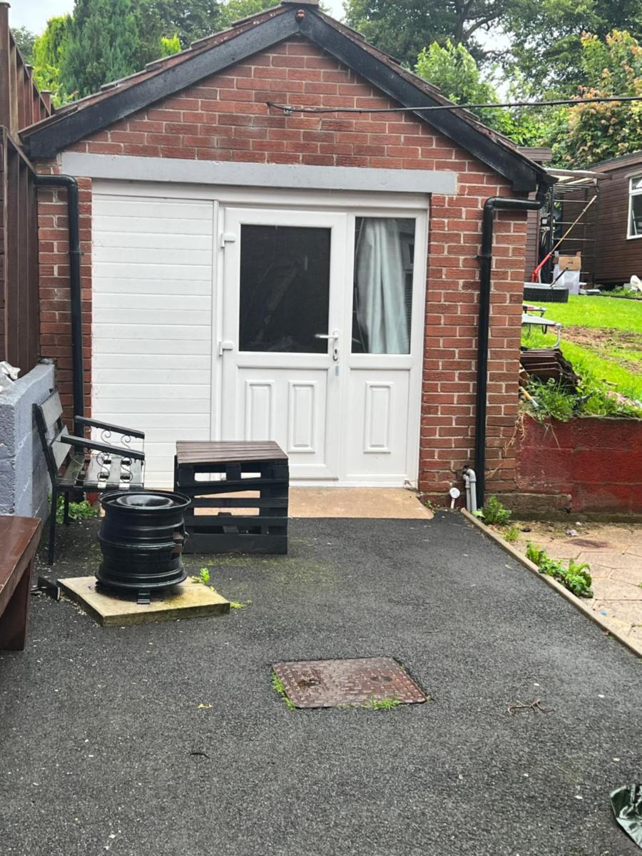 Private cabin, own access & ensuite - Housity