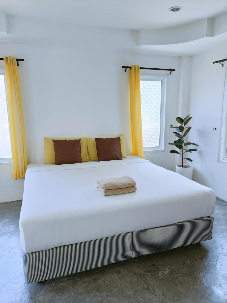 Thongtalay Bed & Breakfast Koh Larn - Housity