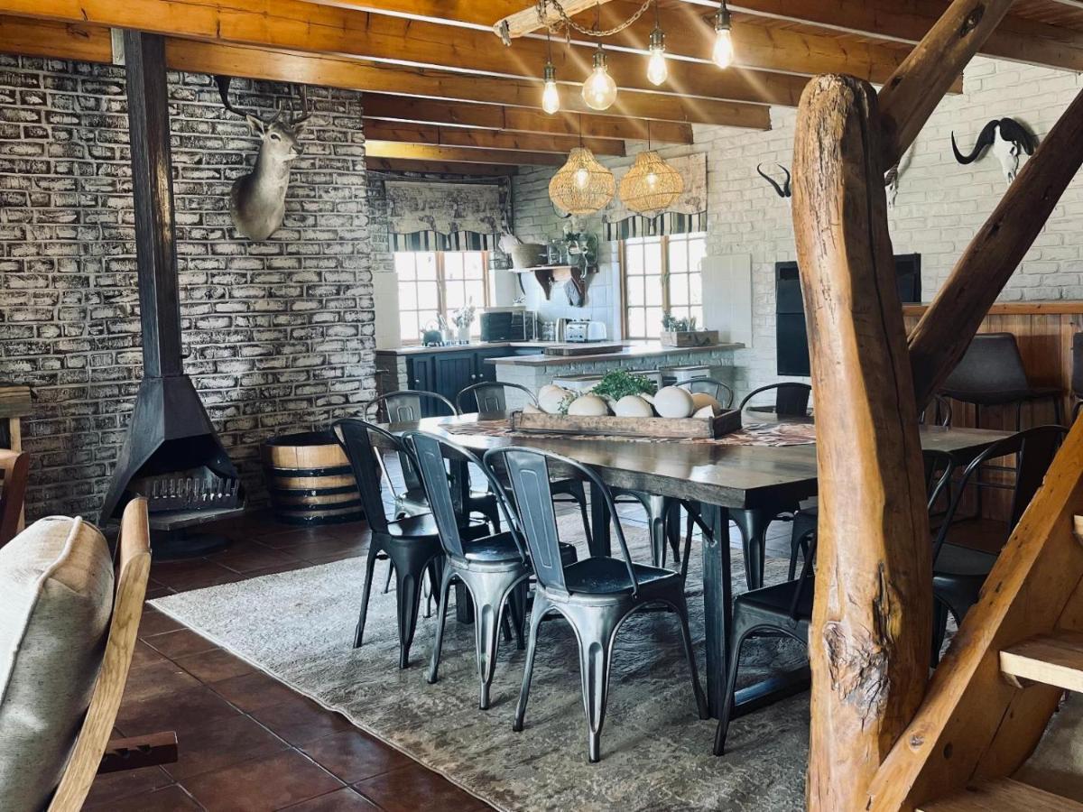 Suitetrails - Rietfontein Lodge & Safaris