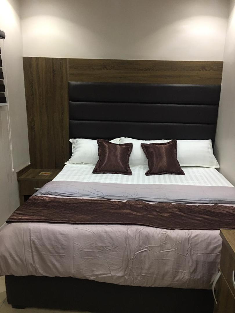House One Apartment - Housity