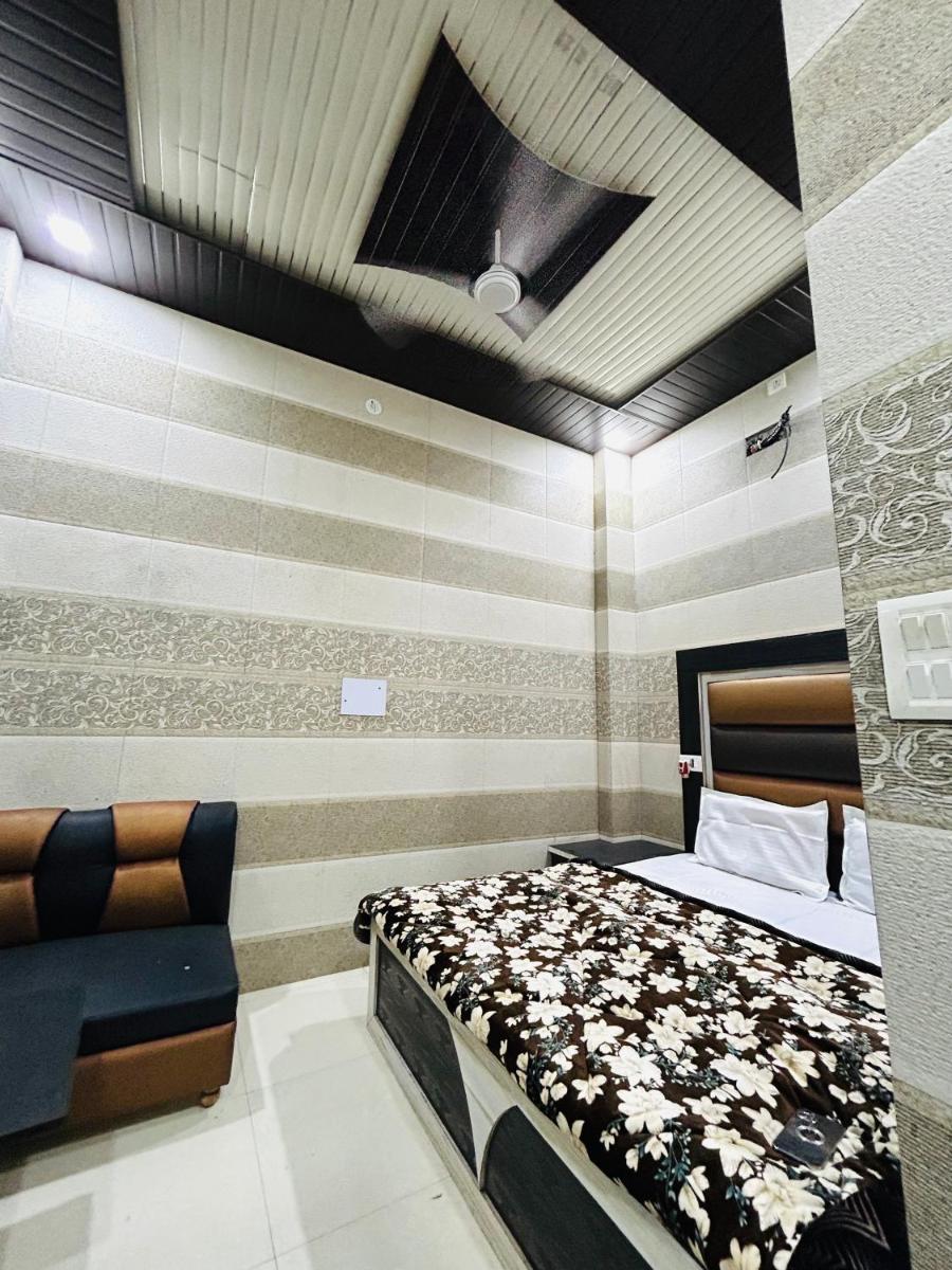 Amor Lounge - Housity