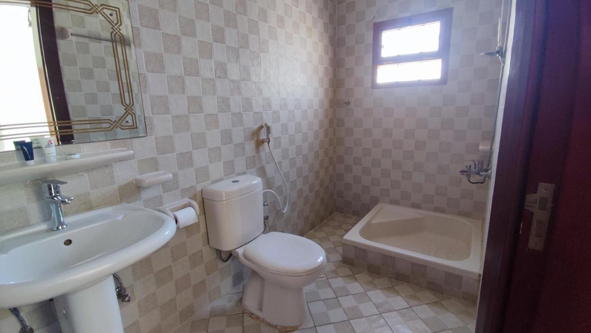 Al Hoota rest house - Housity