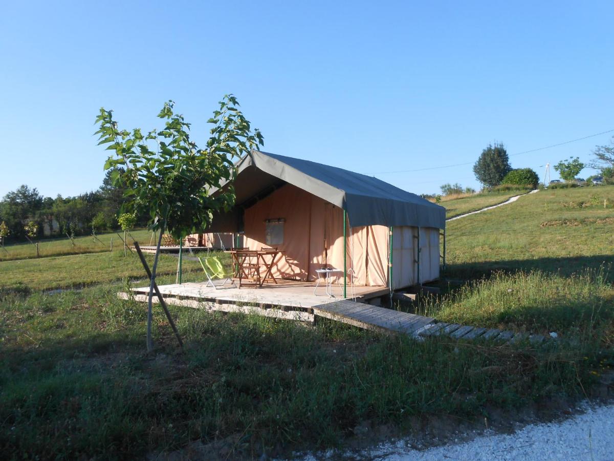 Tente Safari à TournonZen ~ retour vers la nature - Housity