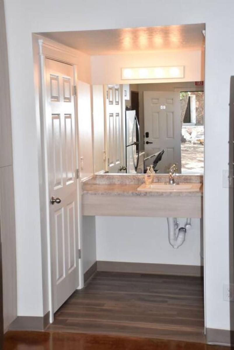 Bunkhouse 6B Convenient Location - Housity