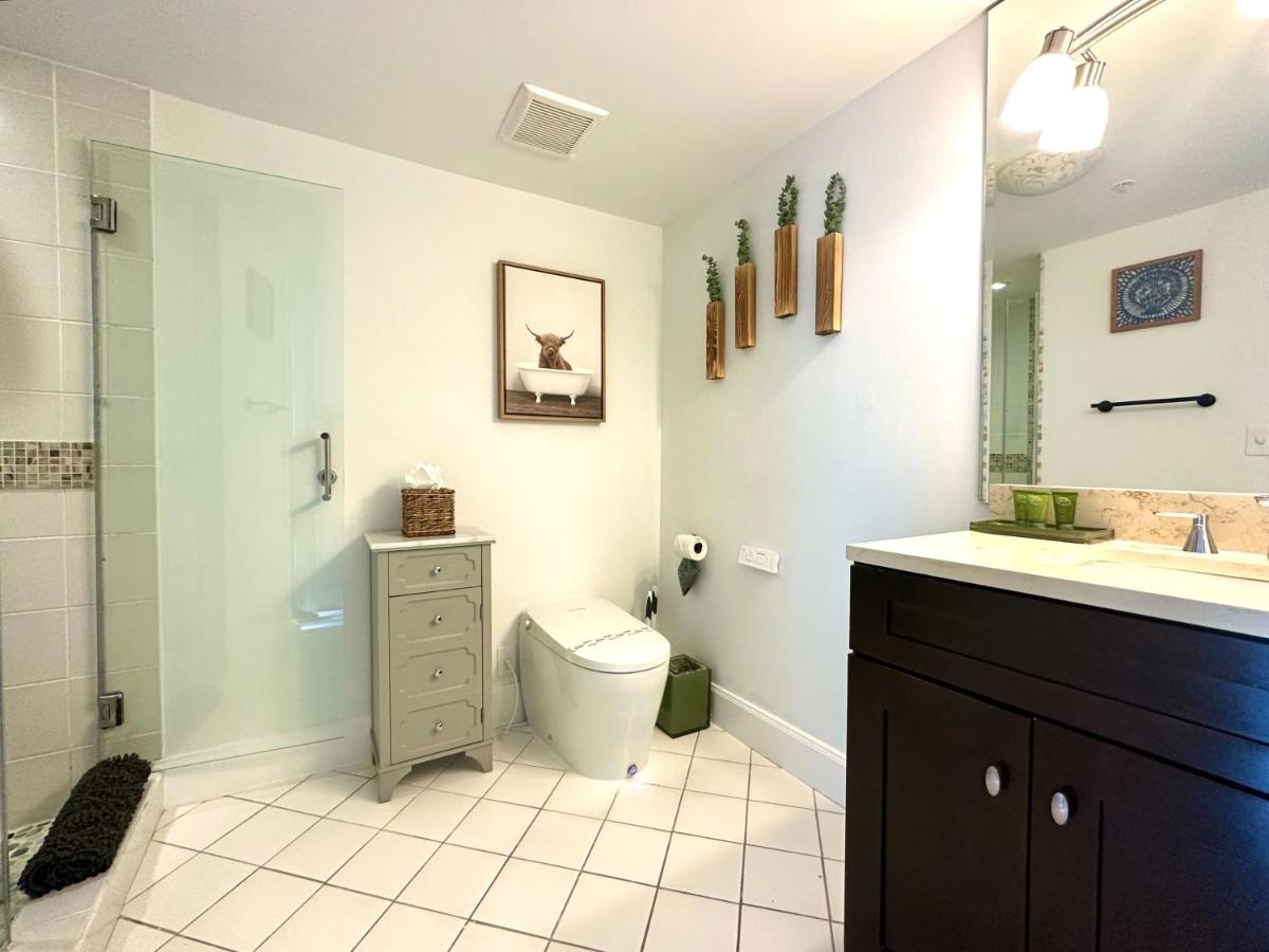 Ocean View 2bd2bth Hotel In Coconut Grove - Housity