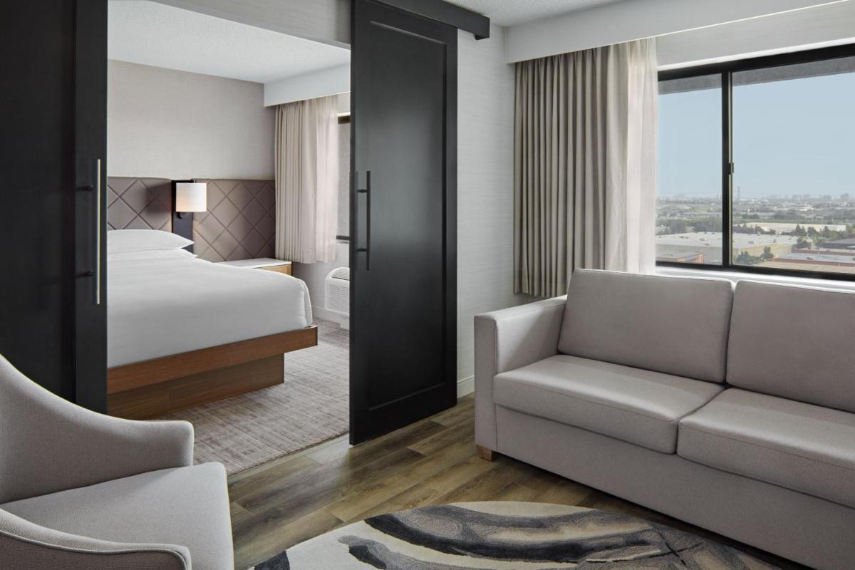 Delta Hotels by Marriott Toronto Markham - Housity