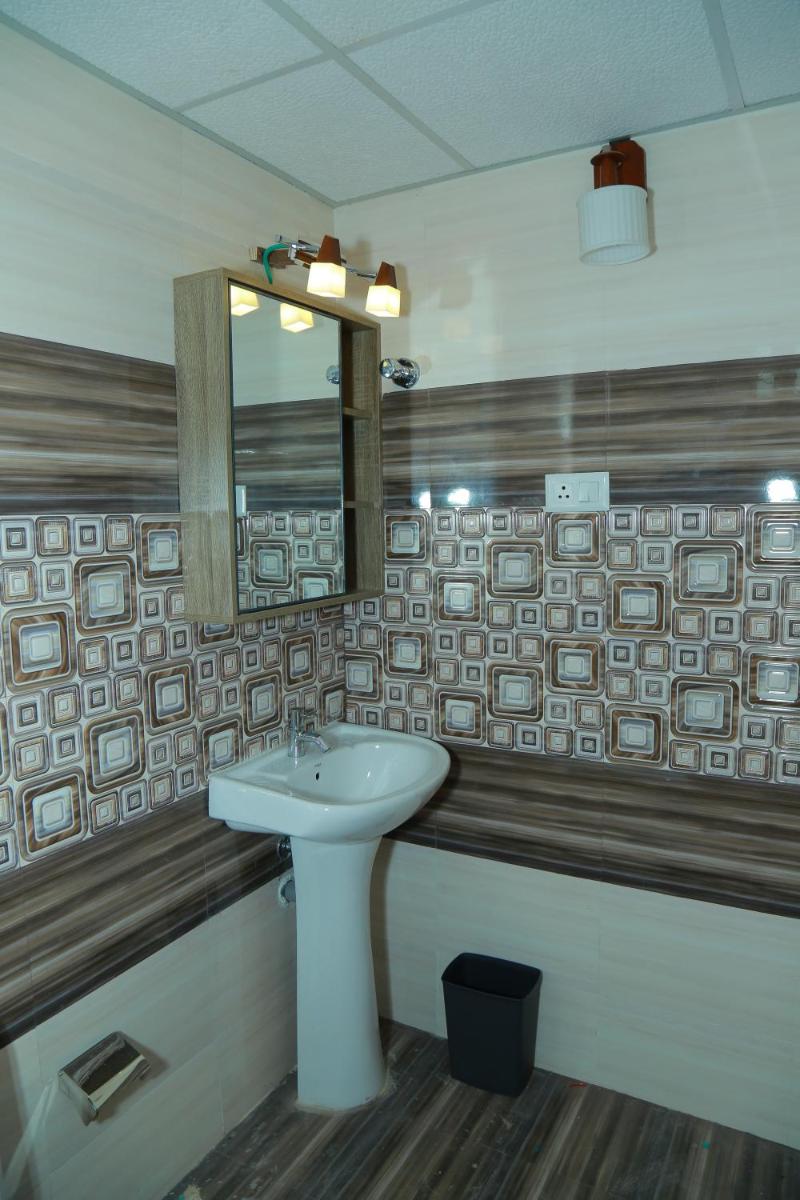 Utsavam Hotel Apartments - Housity