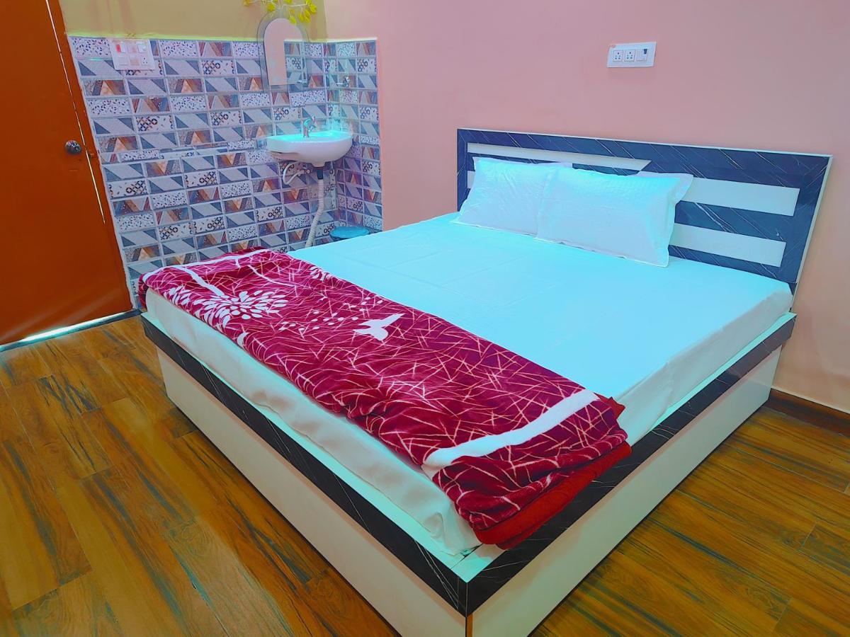 La Ayodhya Residency 10 mint walking from Shri Ram Temple - Housity