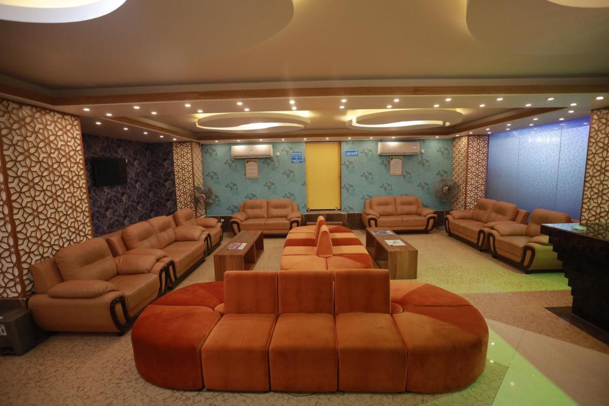 Hotel Sea Moon - Housity
