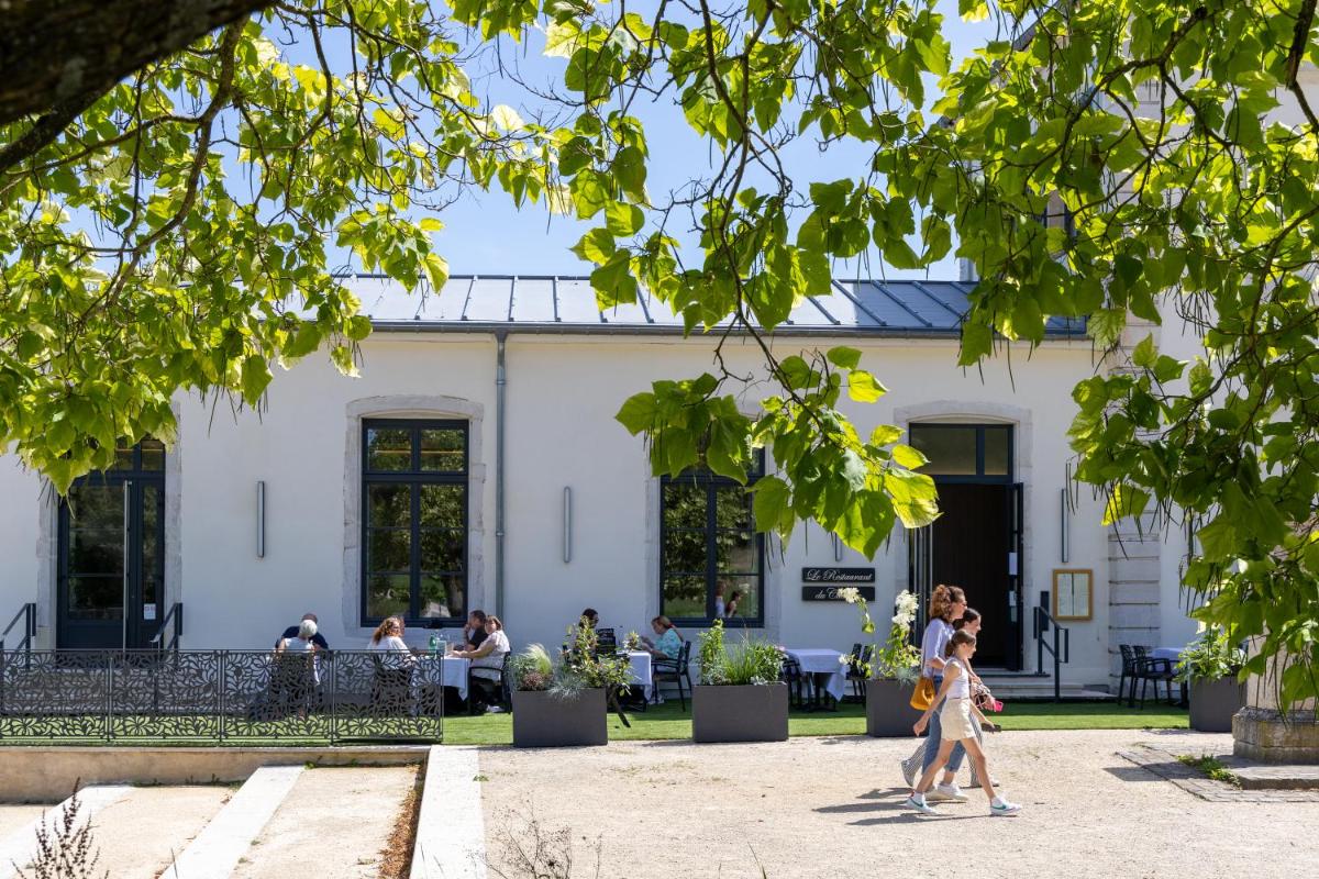 Hôtel Au Château - Housity