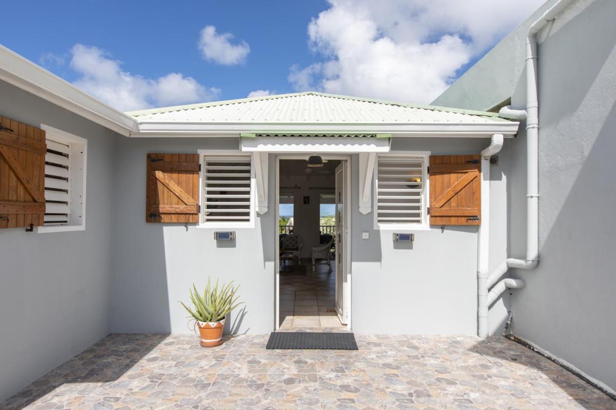 casa alegria friar's bay - Housity