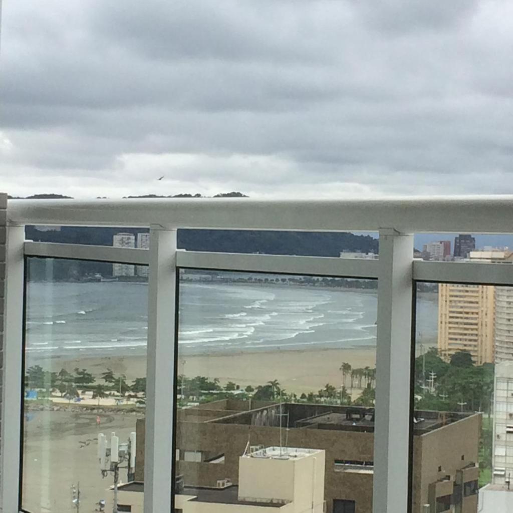 OCEAN FRONT COM VISTA MAR - Paraíso à Beira-Mar Wi-FI 300MB, Piscina Aquecida, Jacuzzi, Saunas e Academia - Housity