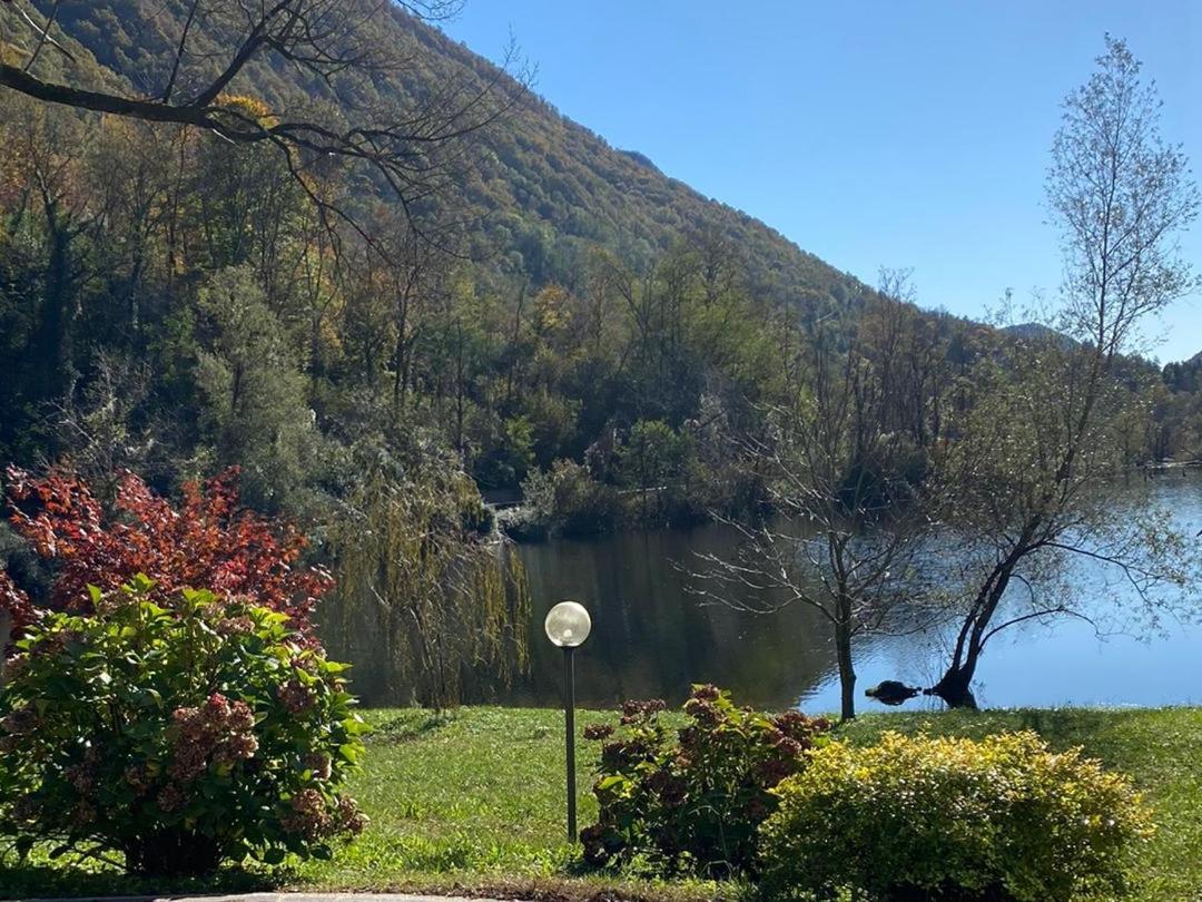 L’Angolino di MAGDA: on the lake-PRIVATE beach! - Housity