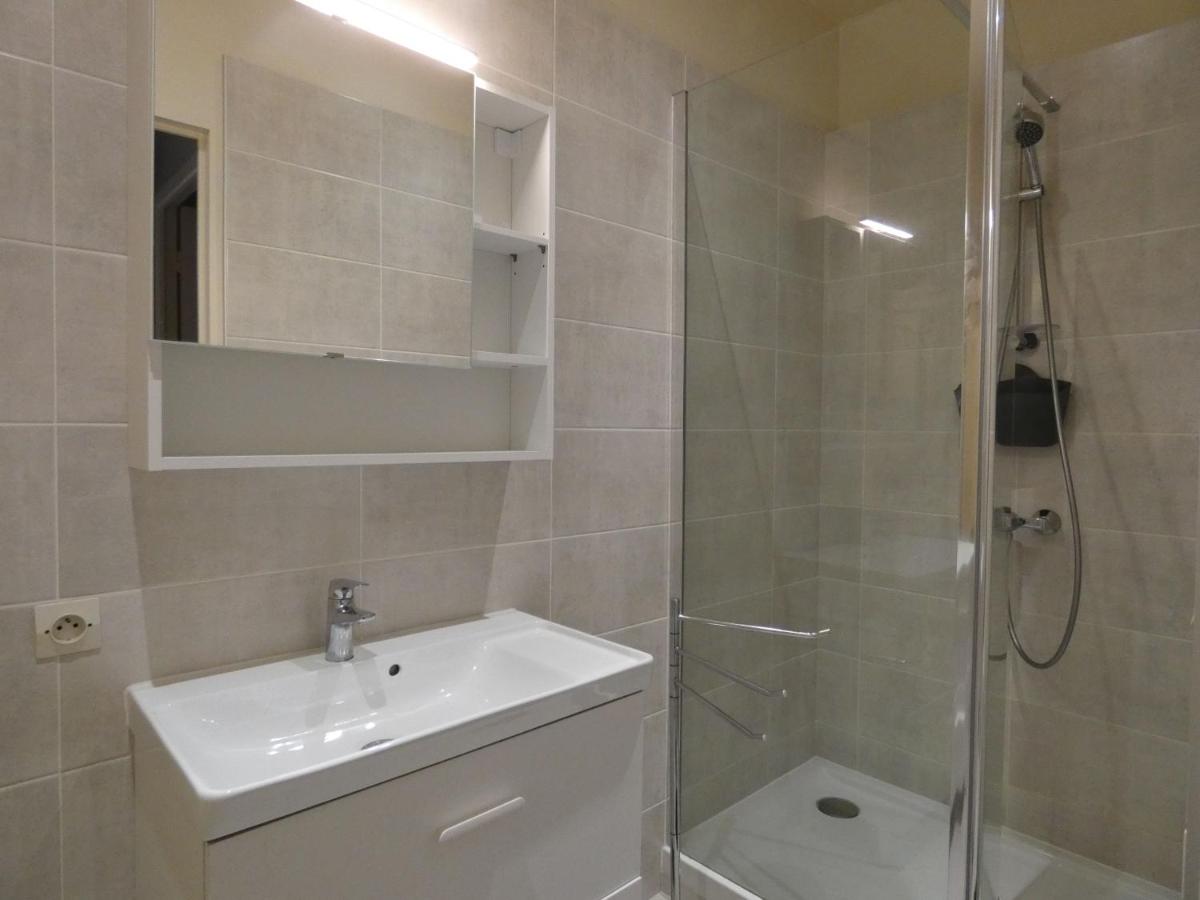 Charmante maison de ferme avec pigeonnier, jardin, cheminée et salle de jeux à Aufferville - FR-1-581-38 - Housity