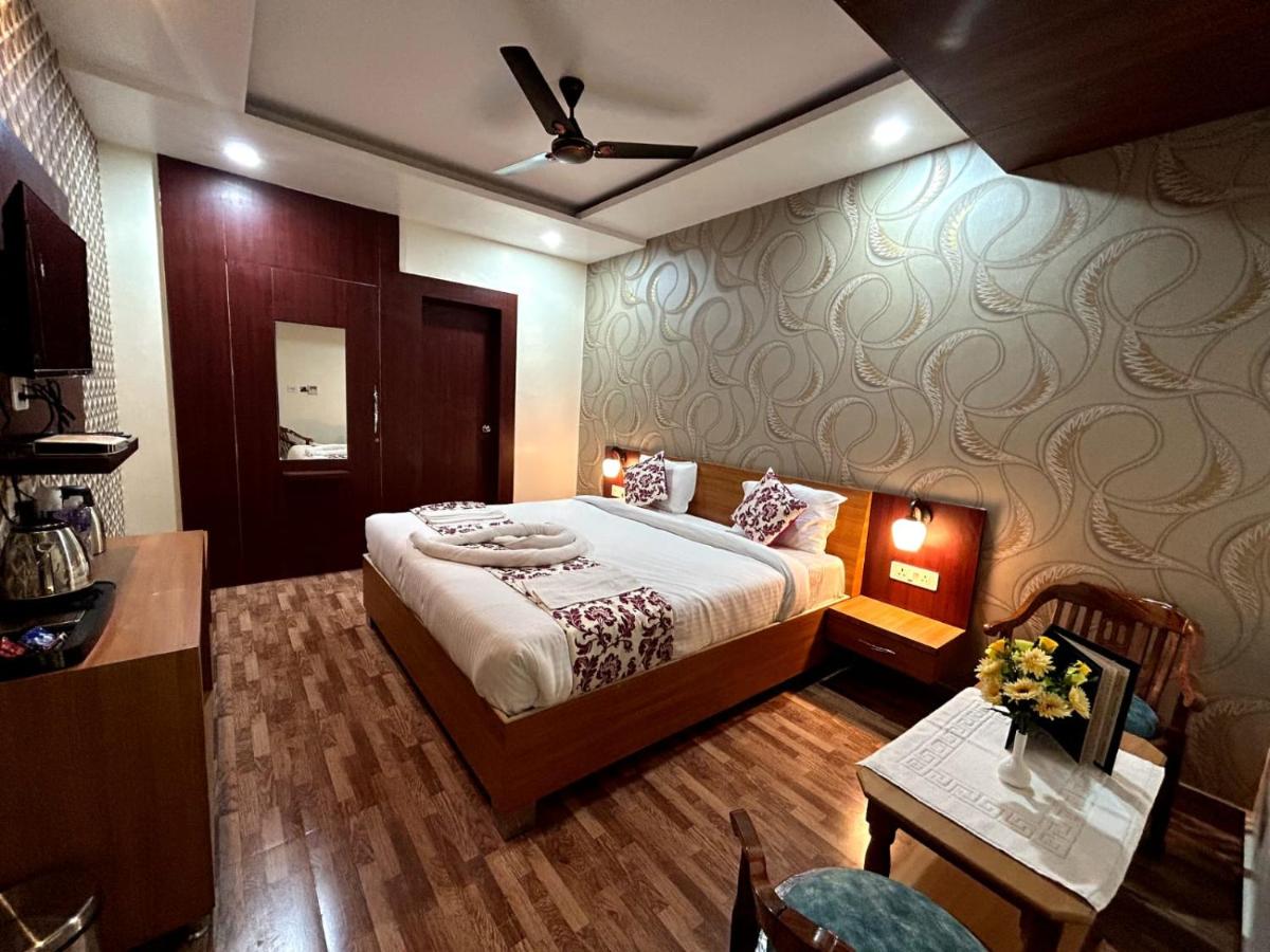 HOTEL PARK DELIGHT - Housity