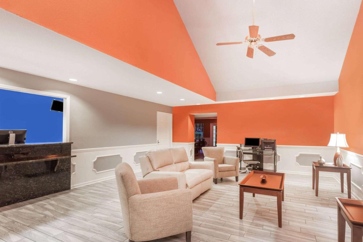 Baymont by Wyndham Florence/Muscle Shoals - Housity