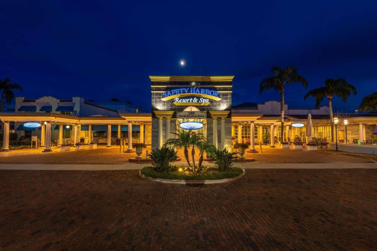 Safety Harbor Resort & Spa Trademark Collection by Wyndham - Housity