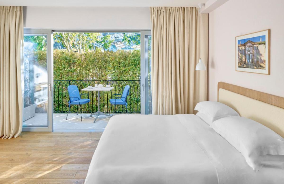 Auberge La Coste - Housity