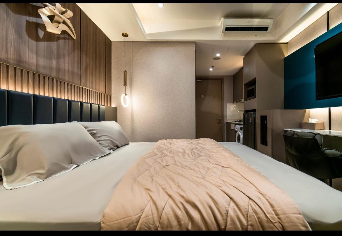 Gold Coast Apartemen PIK by Dluxx - Housity