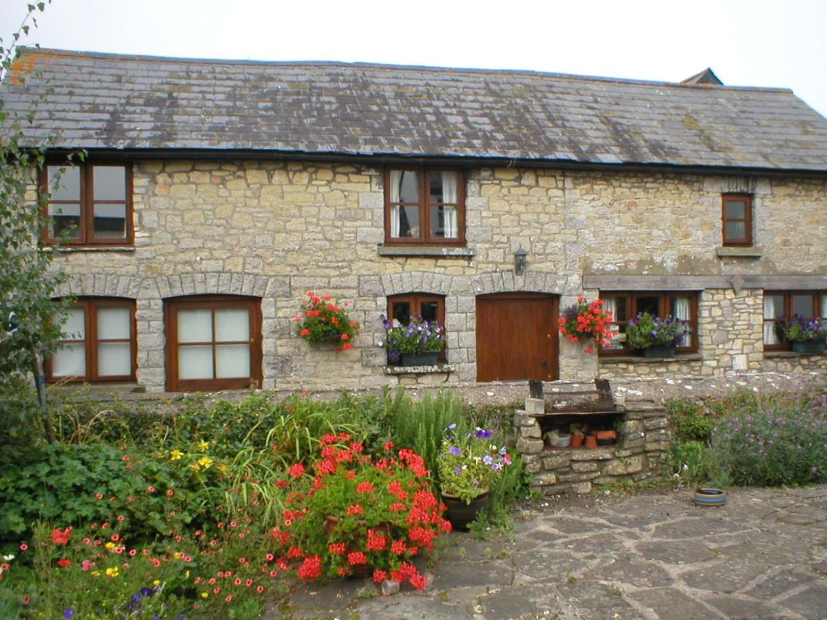 The Old Barn - Housity