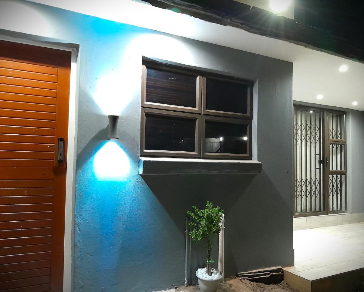 White City Gardens, Empangeni, Ngwelezana - Housity