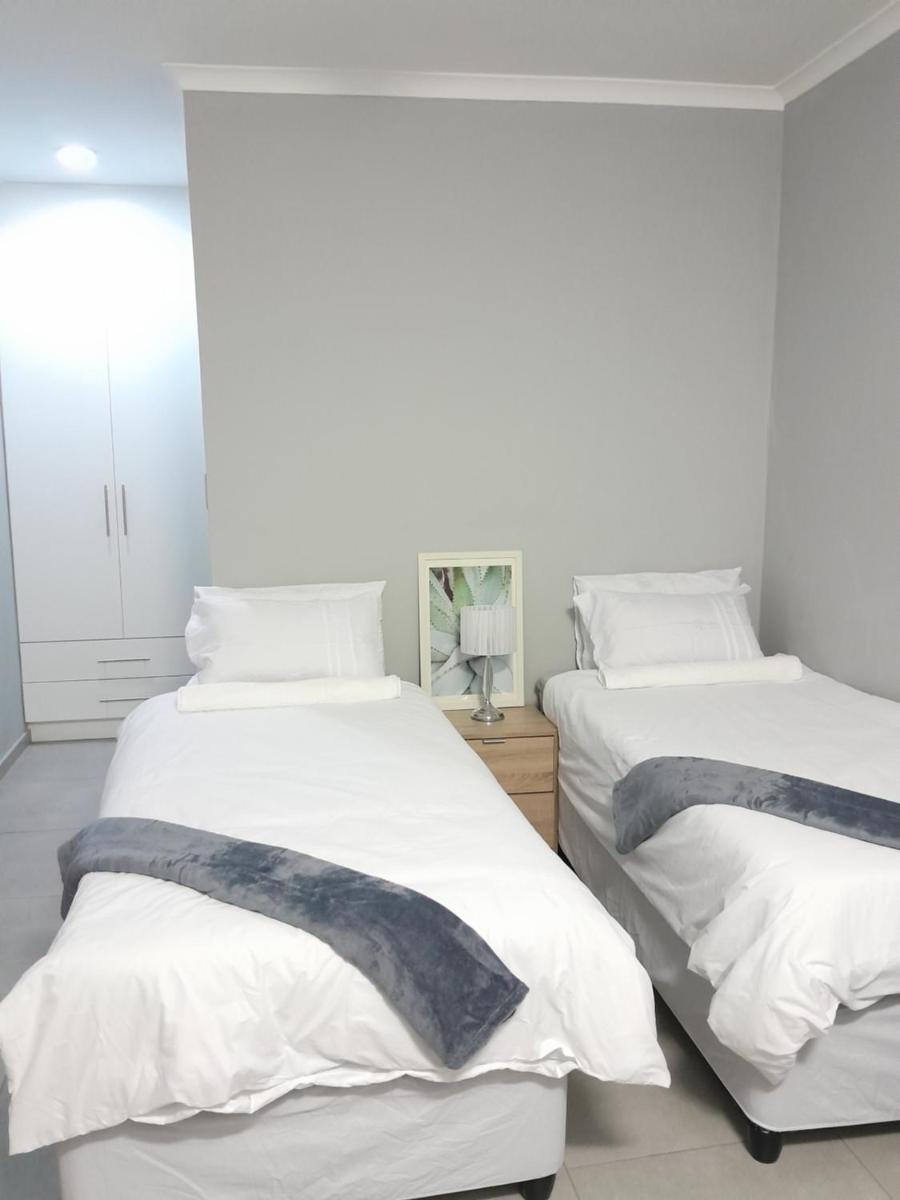 White City Gardens, Empangeni, Ngwelezana - Housity