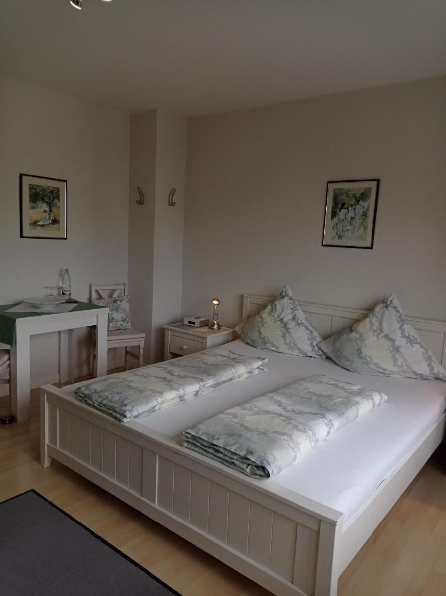 Pension Kölzer - Housity