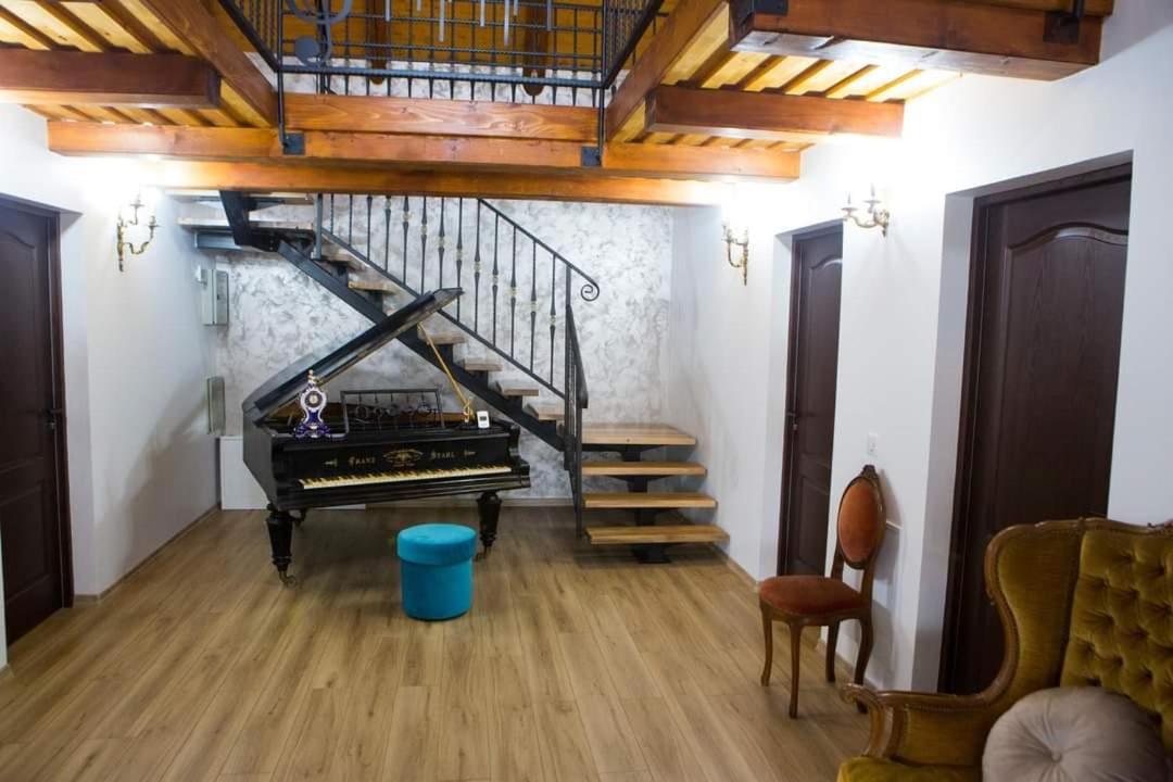 Casa cu Magnolii - Housity