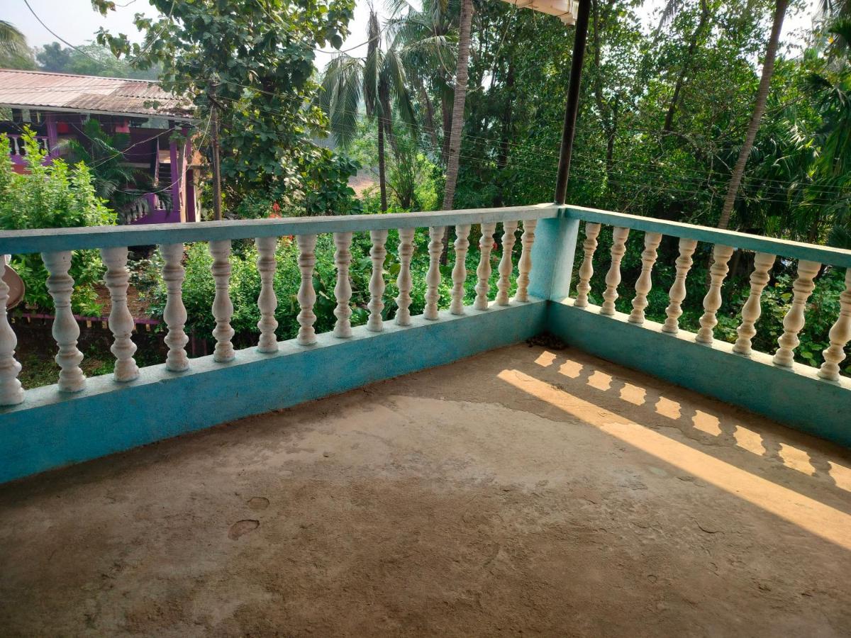 Dudhsagar Fab Rooms - Housity