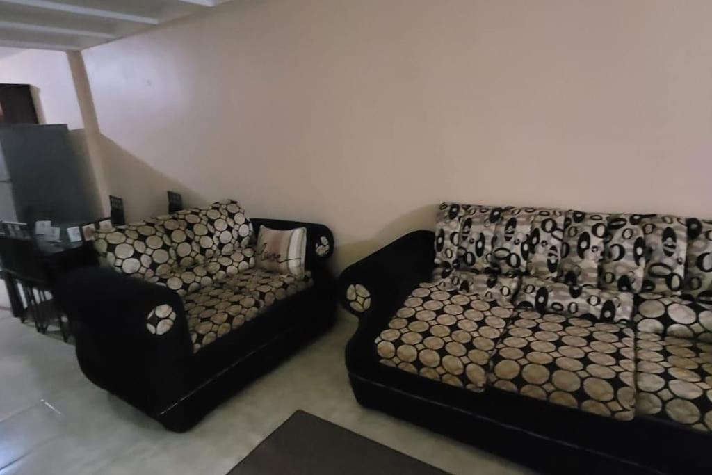 Lewis House in Portmore - Housity