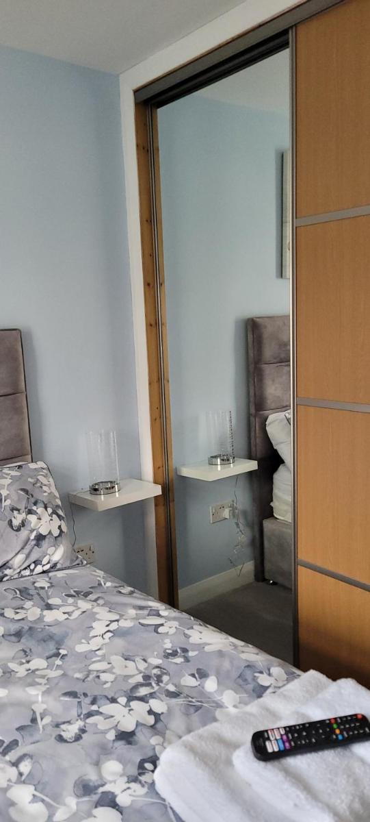 Nina's Den @ 26 Davidson Place - Housity