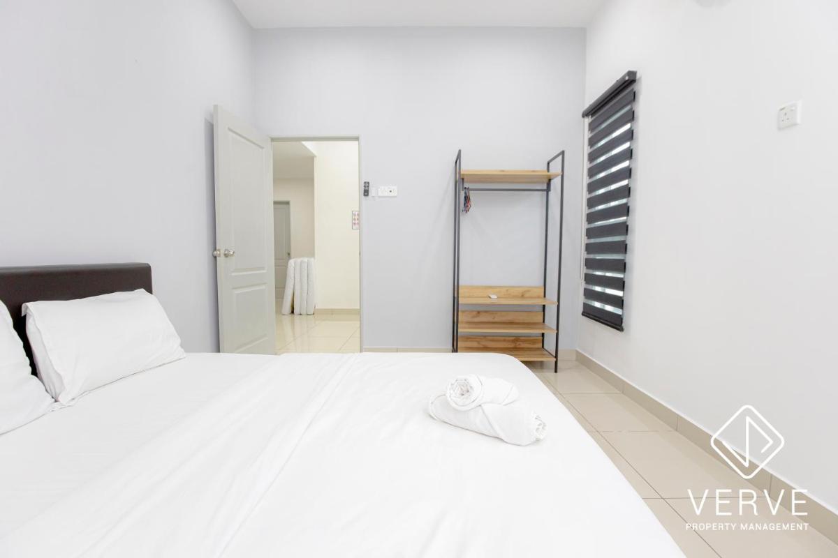 Ipoh Luxury Suites by Verve (18 Pax) EECH16 - Housity