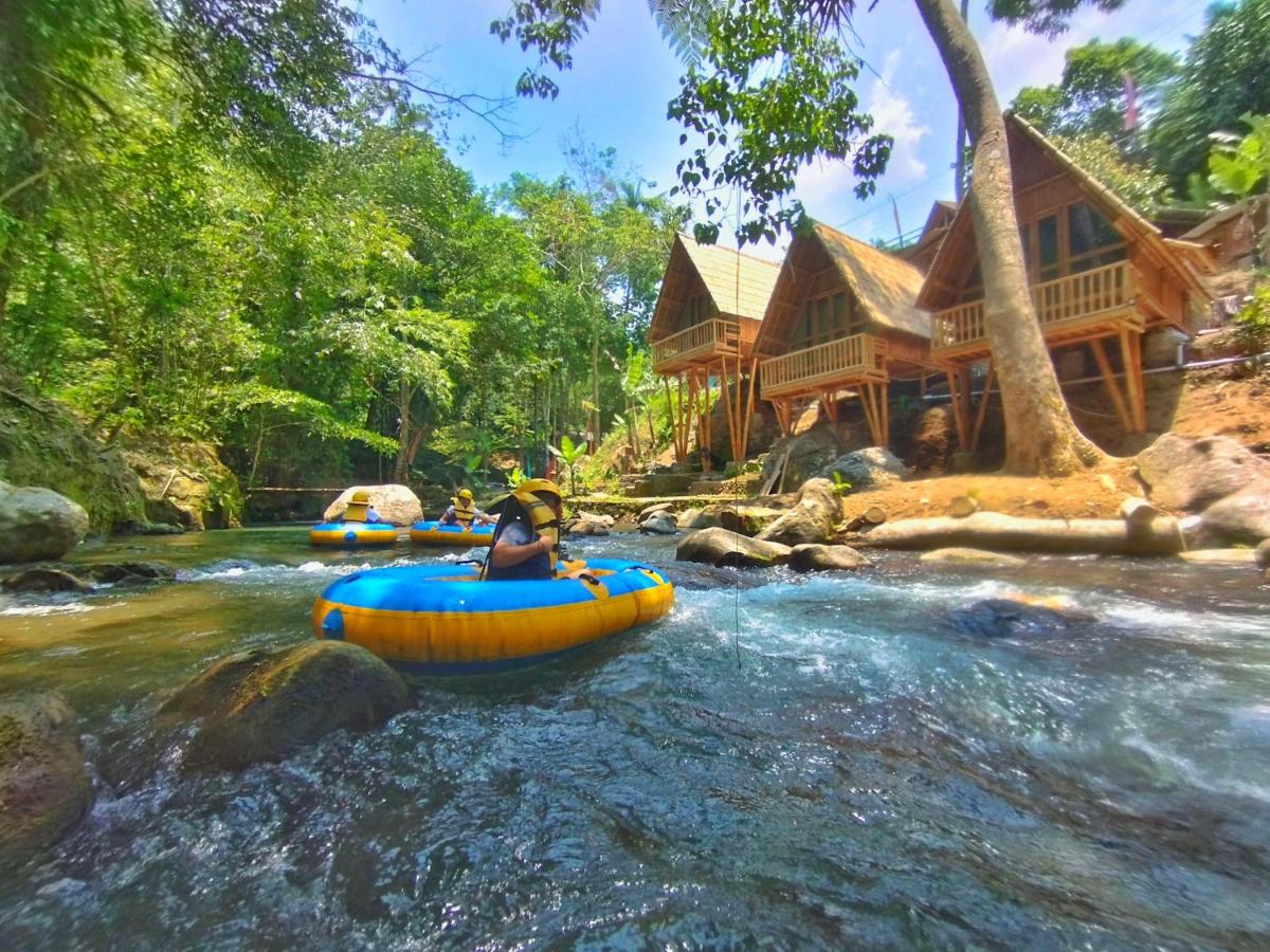 Aksha Riverside Ubud - Housity