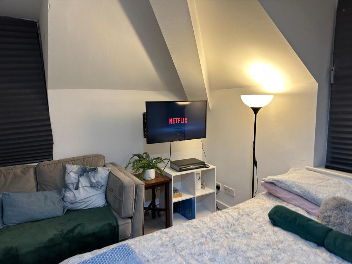 Wembley Area Serviced Apartments, 15mins to Central London - Housity