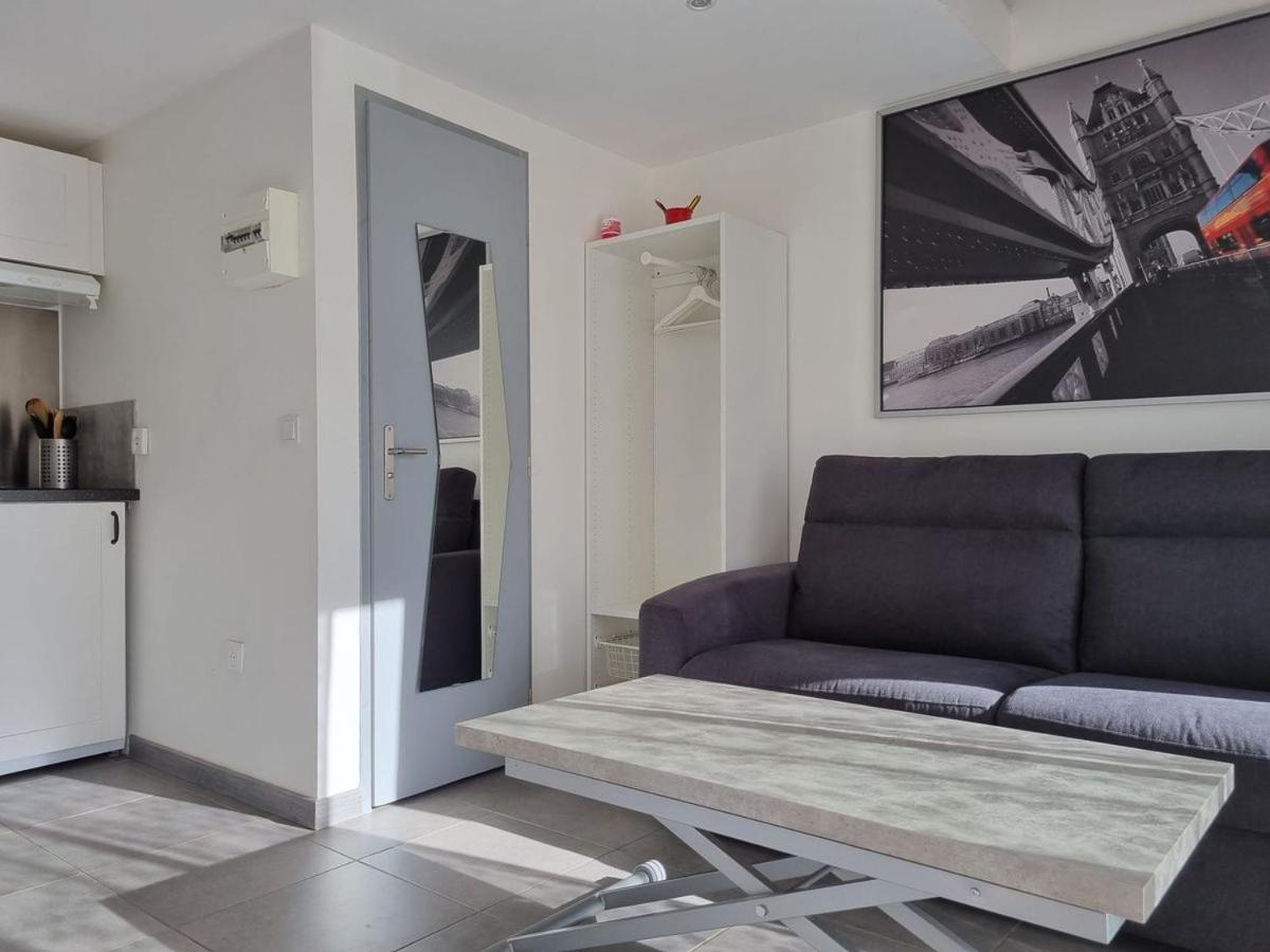 Charmant studio avec mezzanine et terrasse - Housity
