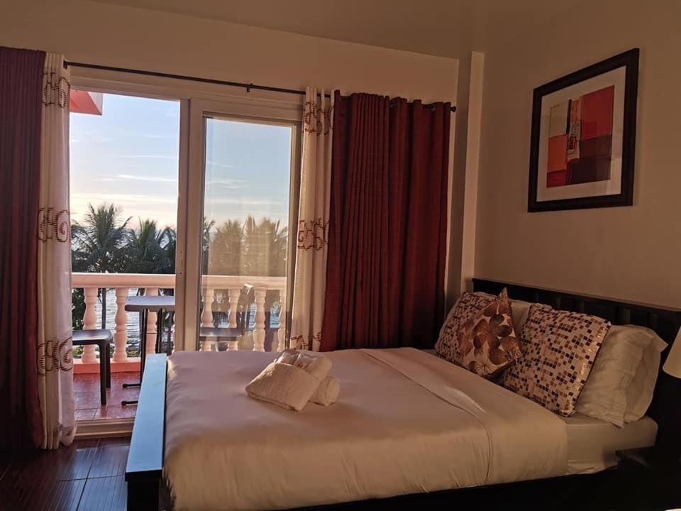 OYO 889 Amboy Hometel - Housity