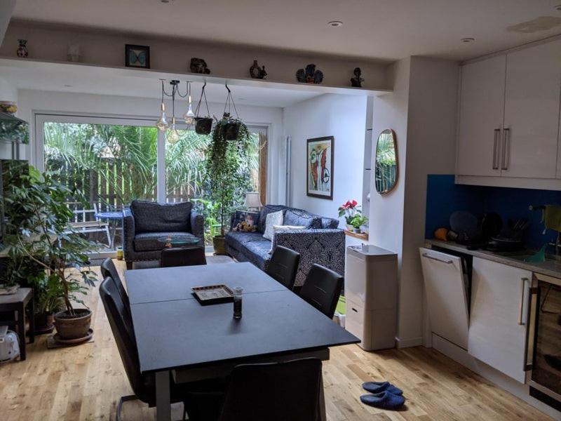 Central and peaceful room with your own bathroom - Housity